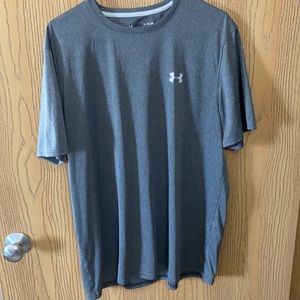 Under Armour T